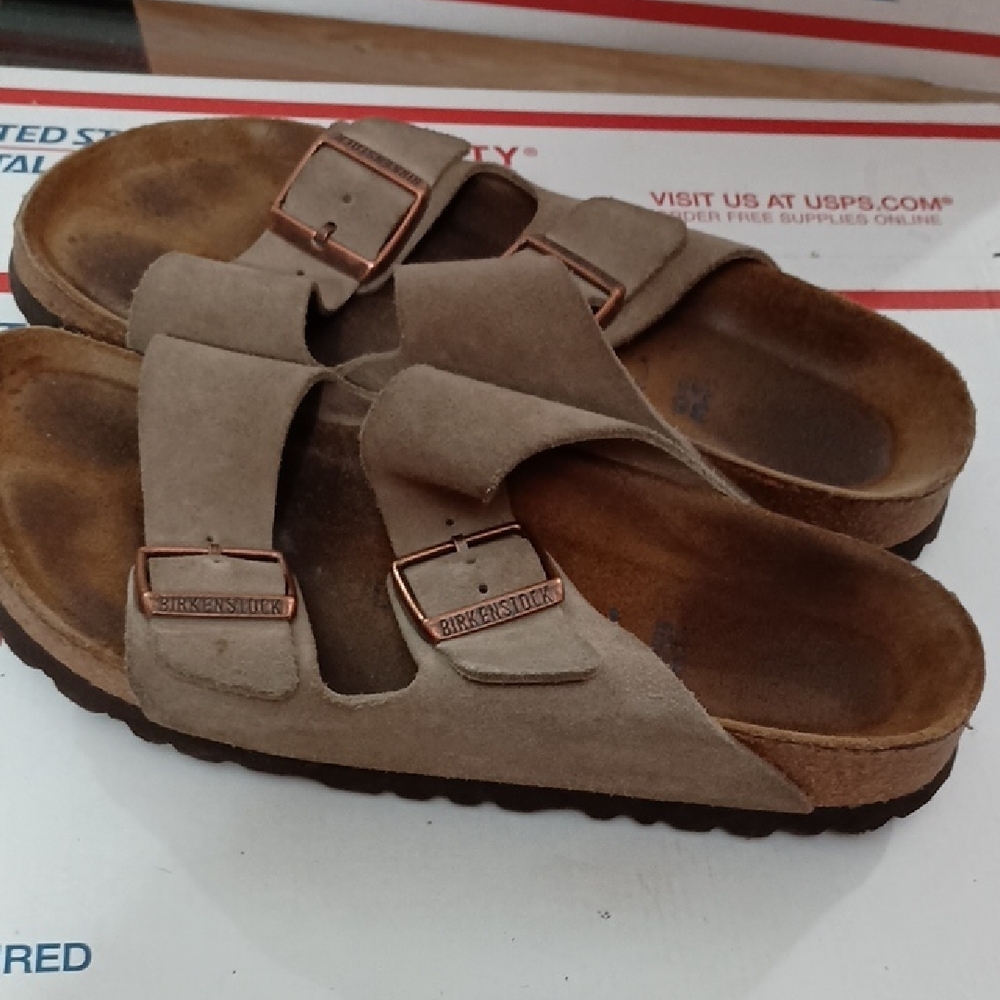 Birkenstock Women Tan Suede Sandals Size 38/7